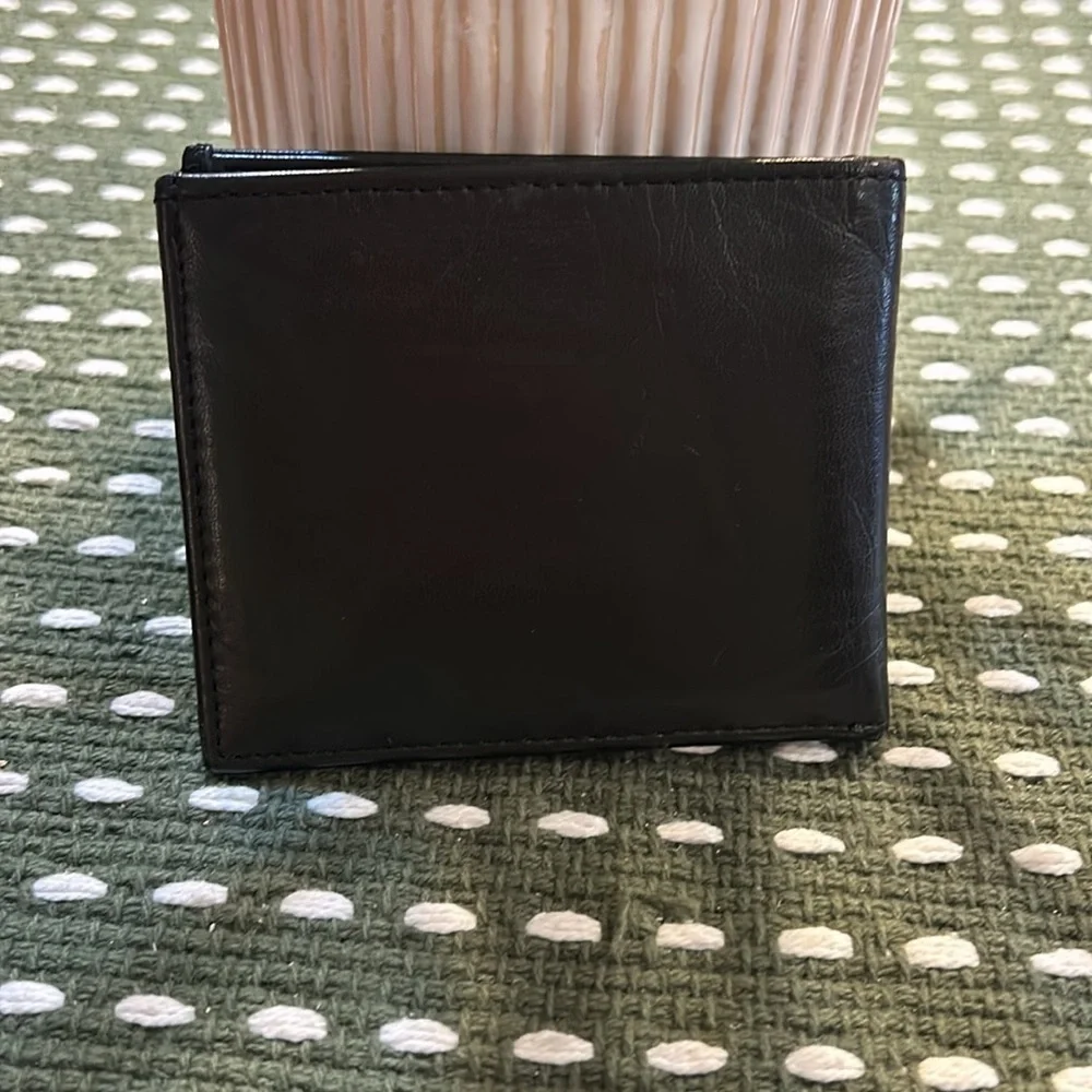 💥2/$10 Mens Black Leather Bifold Wallet